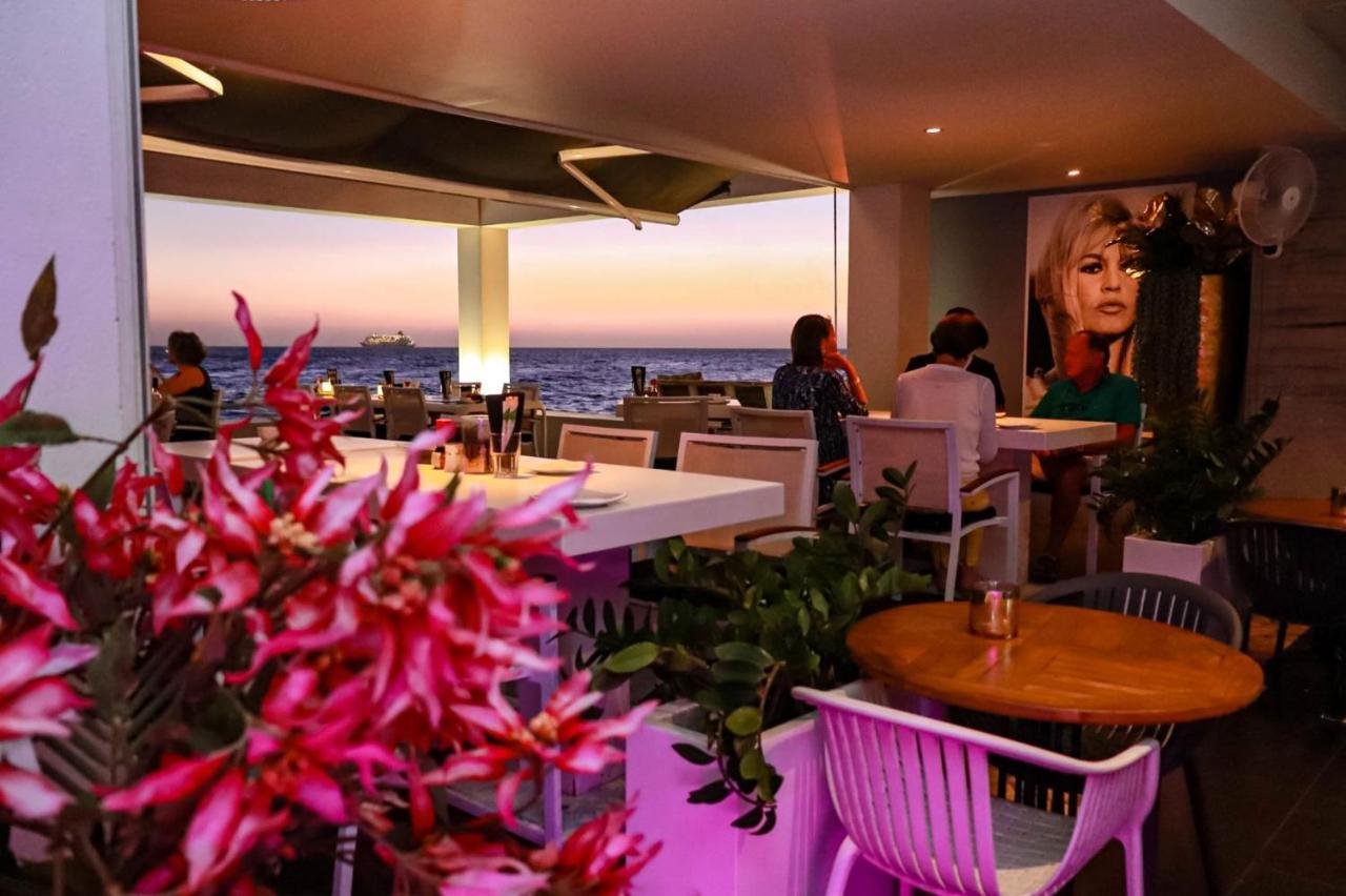Saint Tropez Boutique Hotel Виллемстад Экстерьер фото