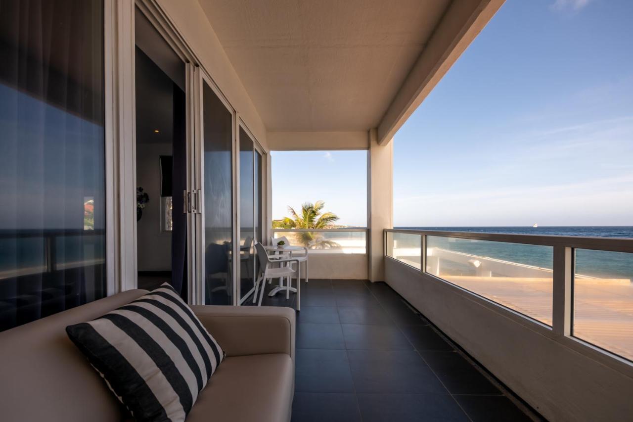 Saint Tropez Boutique Hotel Виллемстад Номер фото