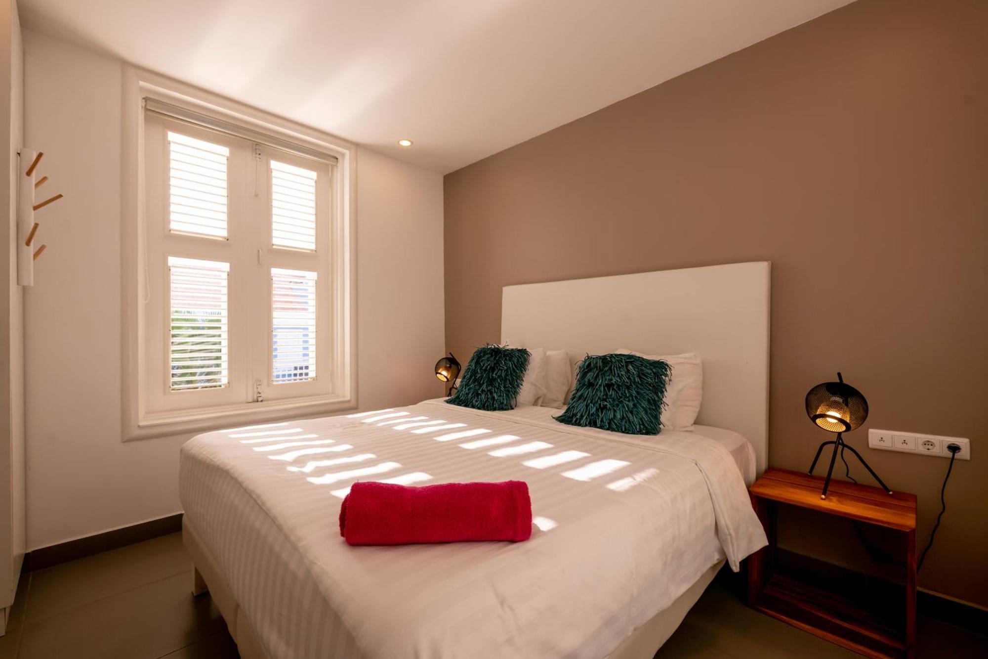 Saint Tropez Boutique Hotel Виллемстад Номер фото