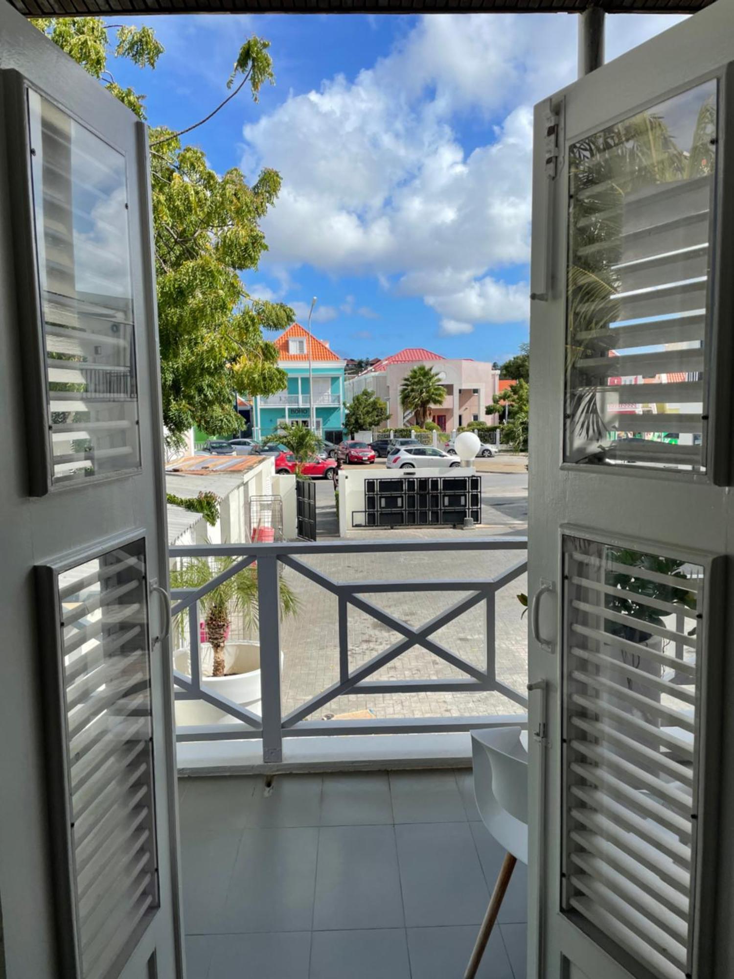 Saint Tropez Boutique Hotel Виллемстад Номер фото
