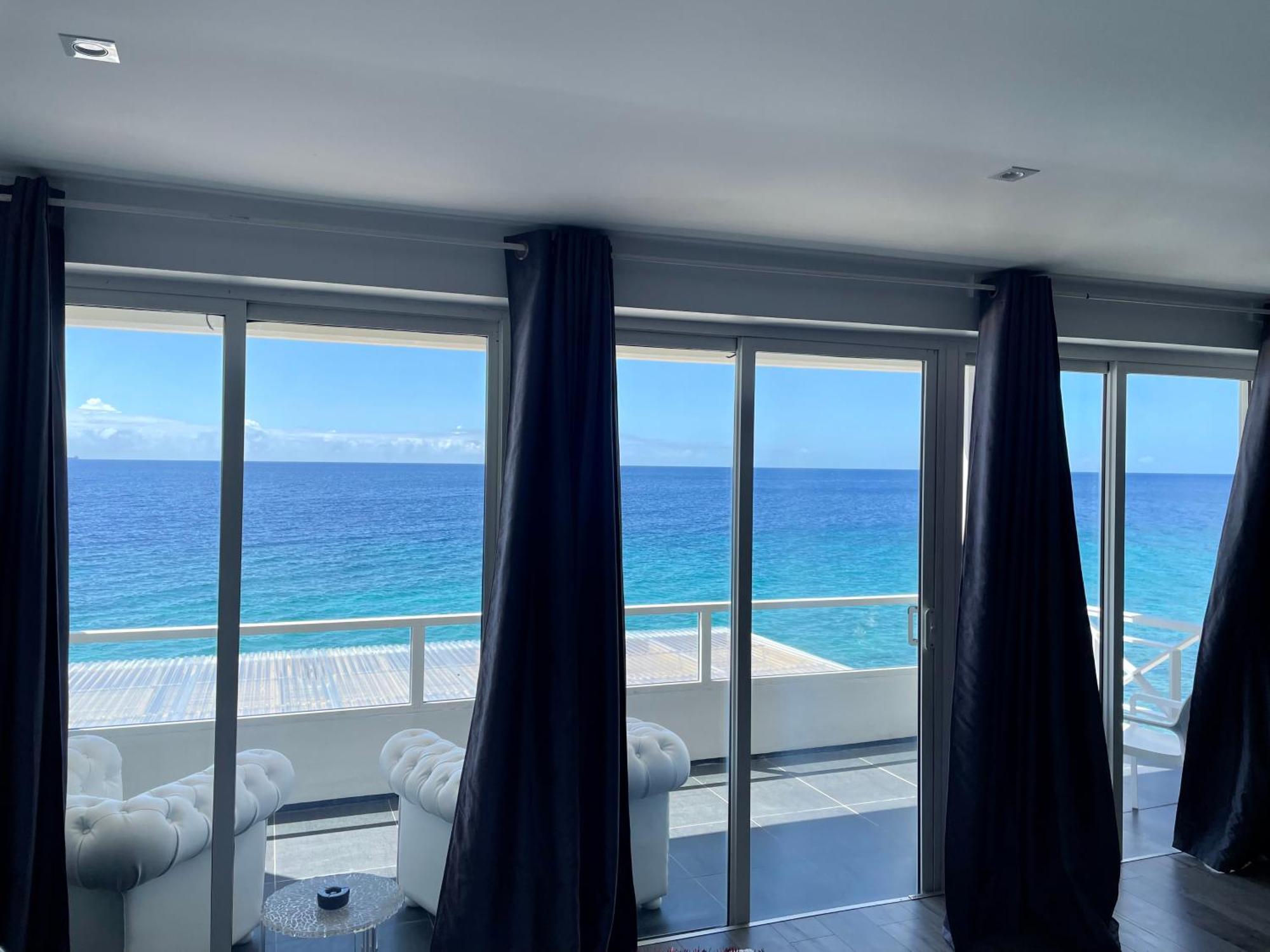 Saint Tropez Boutique Hotel Виллемстад Номер фото